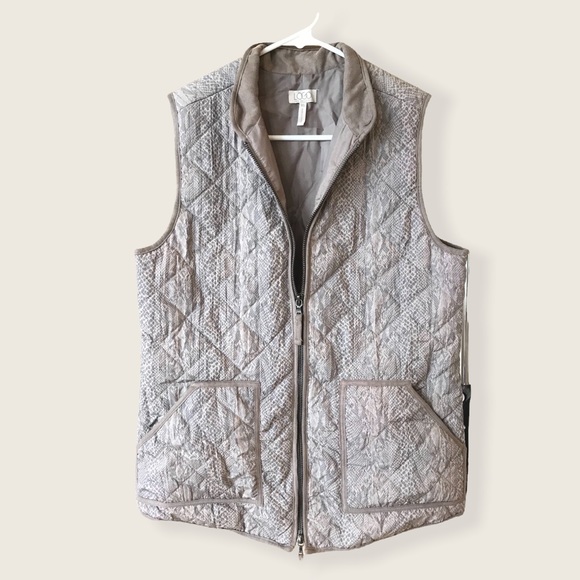 LOGO by Lori Goldstein Quilted Snake Skin Vest - Picture 5 of 12